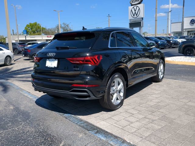 Used 2023 Audi Q3 2.0T Premium w/ Convenience Package image 4