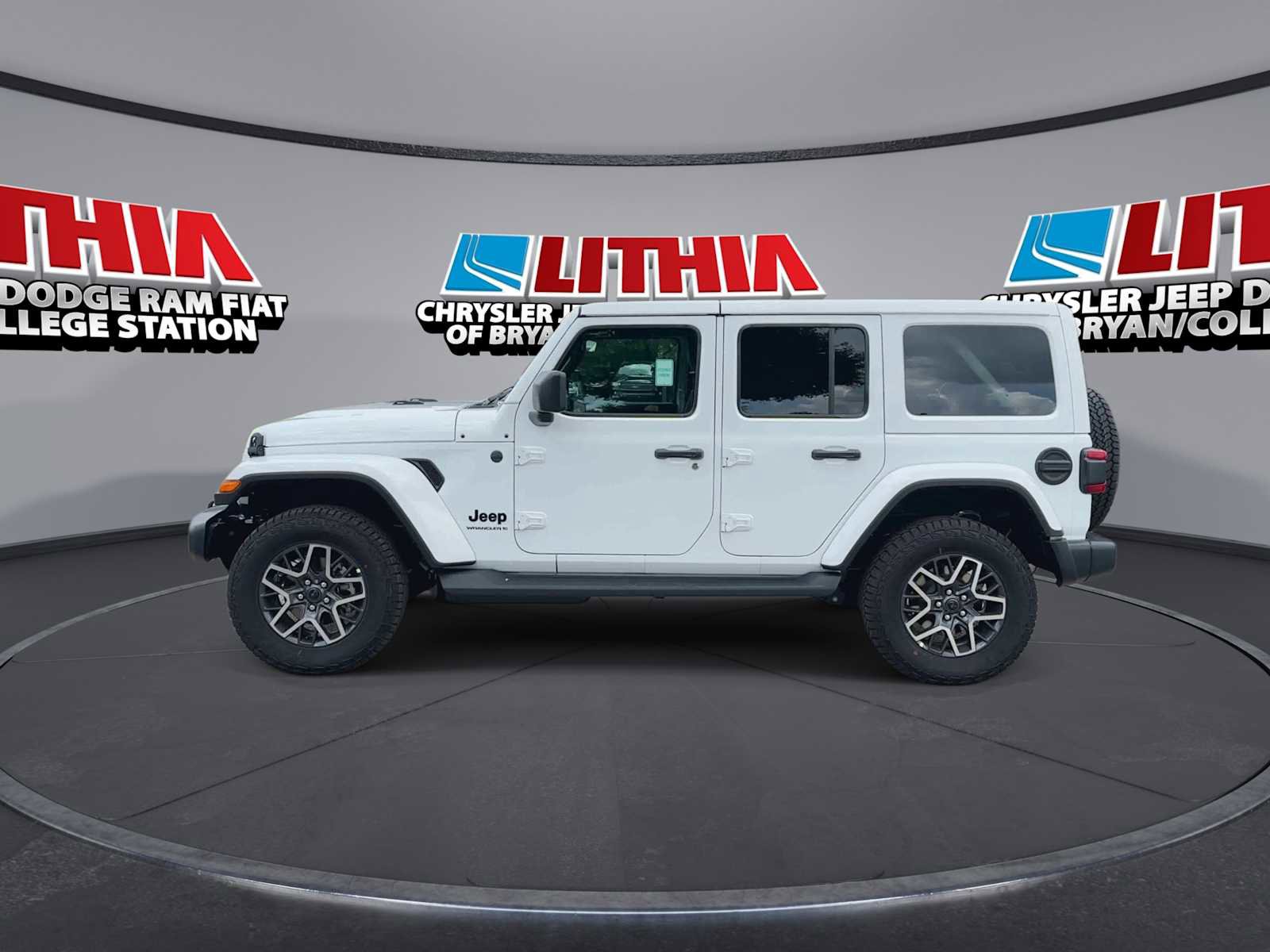 New 2026 Jeep Wrangler Unlimited Sahara AWD/4WD image 5