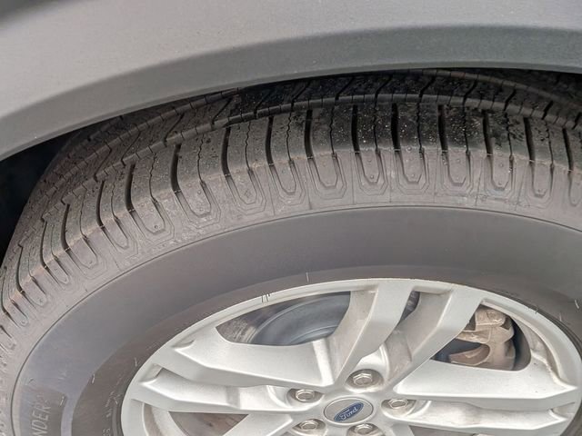 Used 2022 Ford Explorer XLT w/ Equipment Group 202A image 11