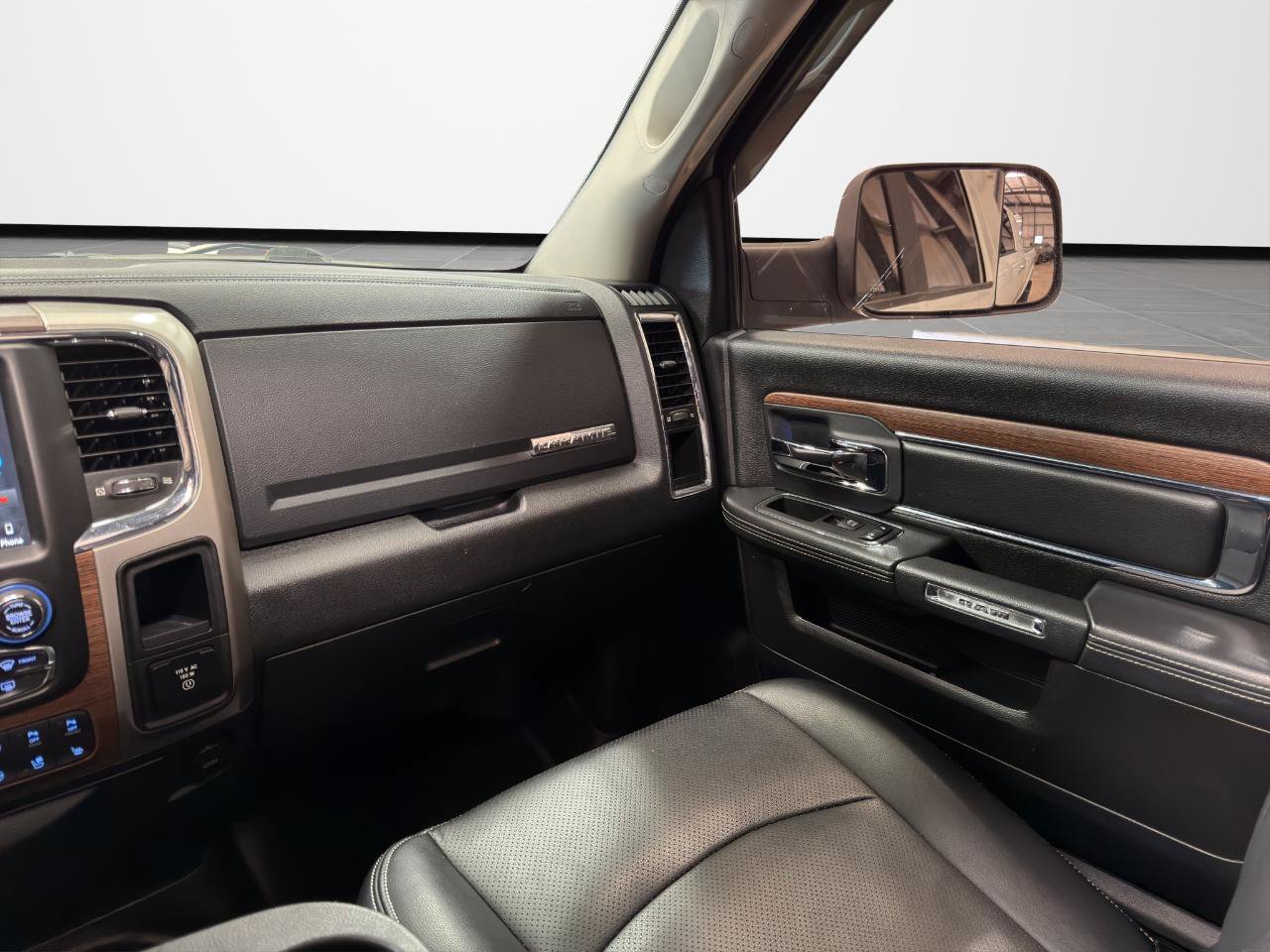 Used 2018 RAM 2500 Laramie AWD/4WD image 23