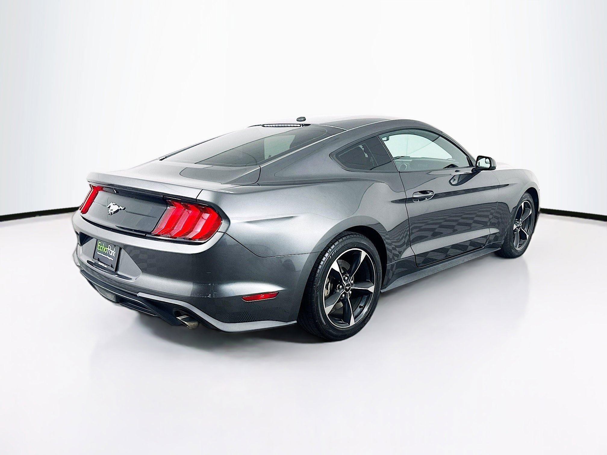 Used 2019 Ford Mustang Coupe RWD image 9