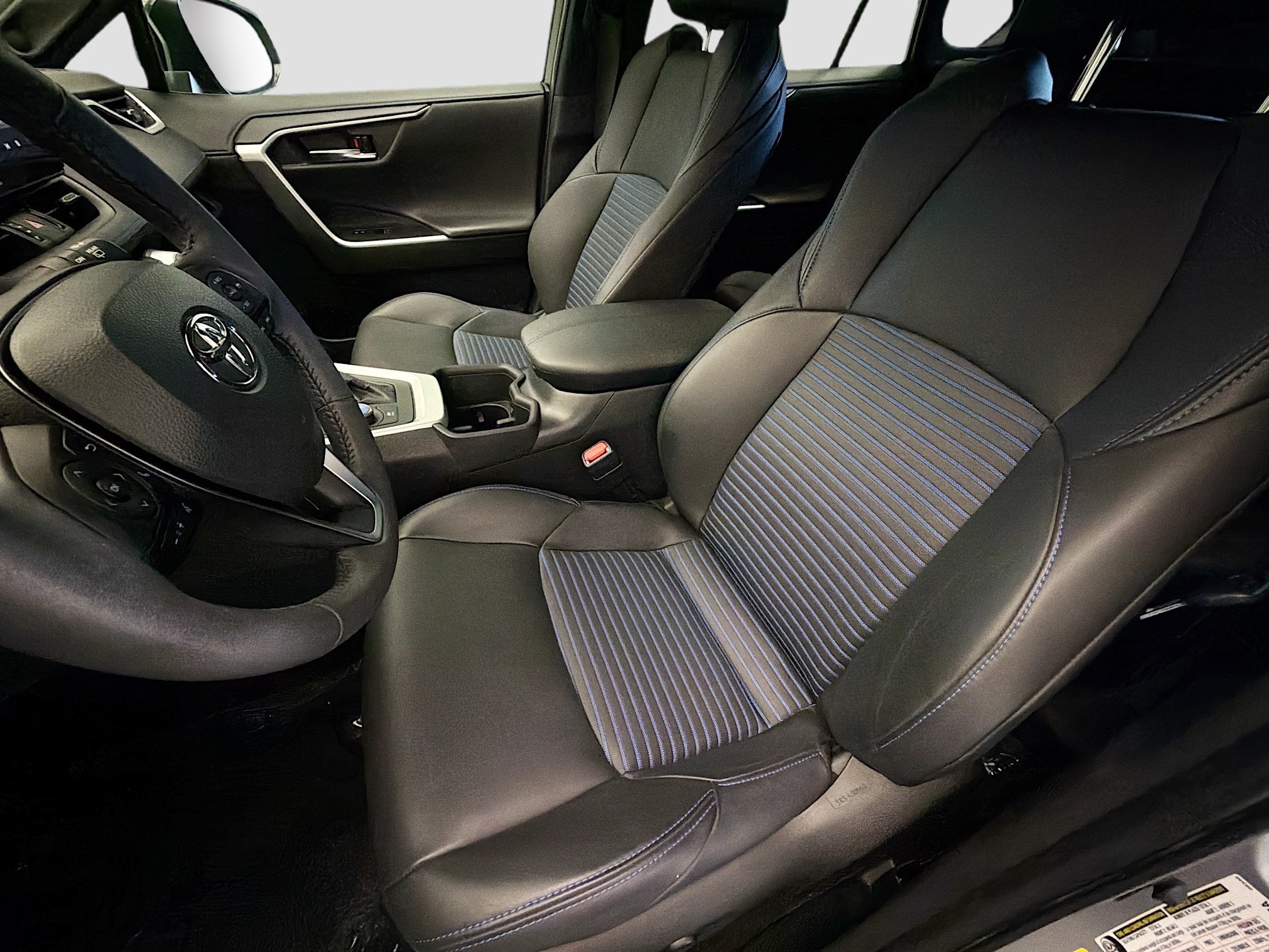 Used 2024 Toyota RAV4 XSE w/ Advanced Technology Package AWD/4WD image 10