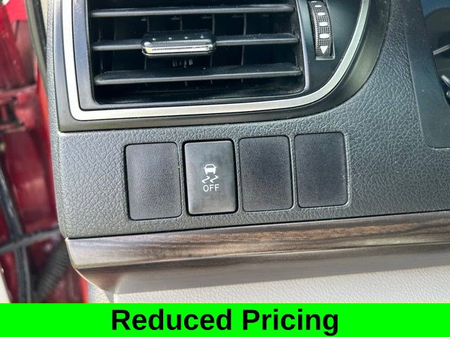 Used 2015 Toyota Camry XLE FWD image 19