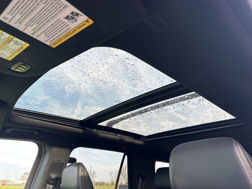 Used 2021 Ford Expedition Limited image 5