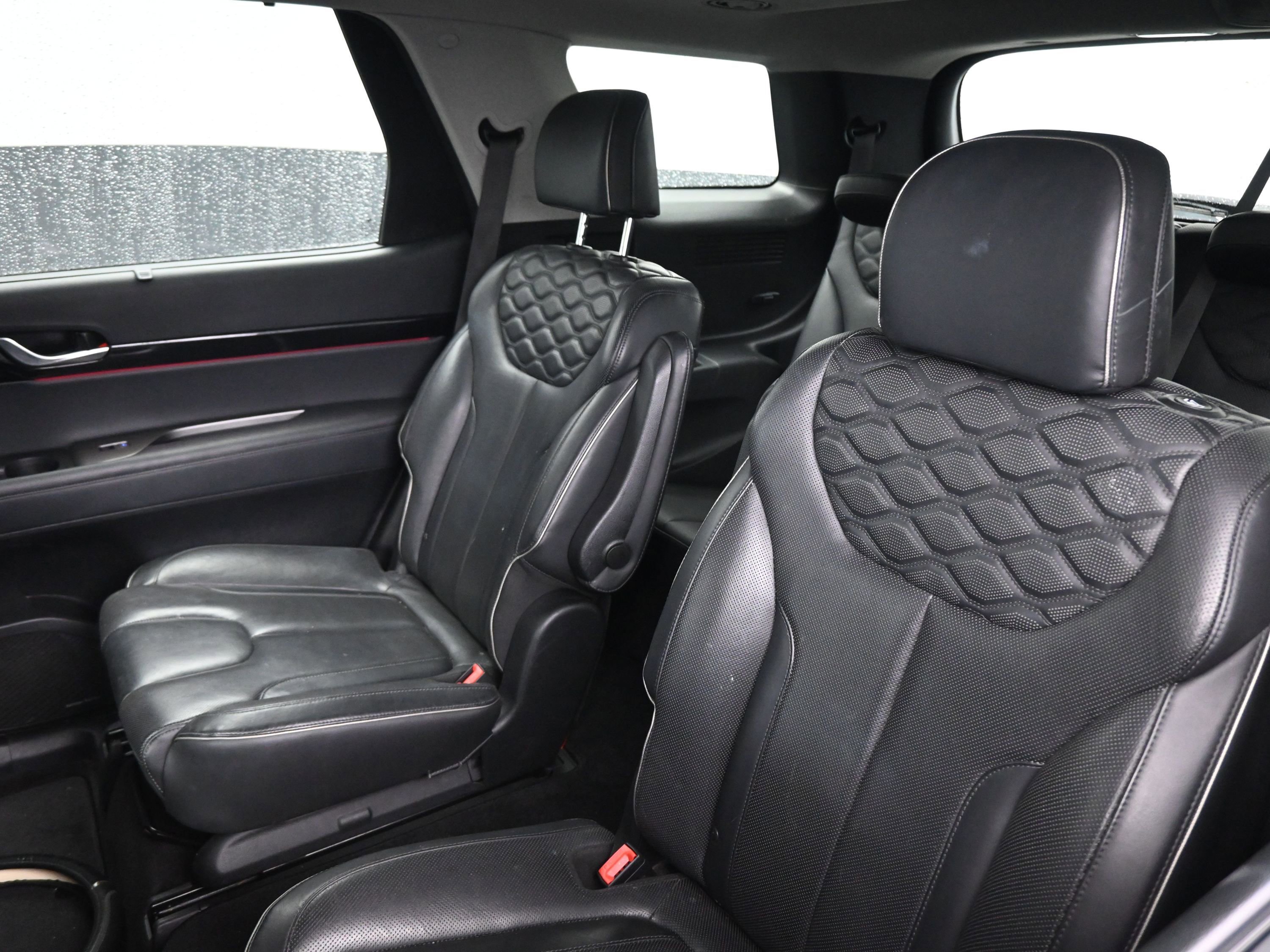 Used 2021 Hyundai Palisade Limited image 17