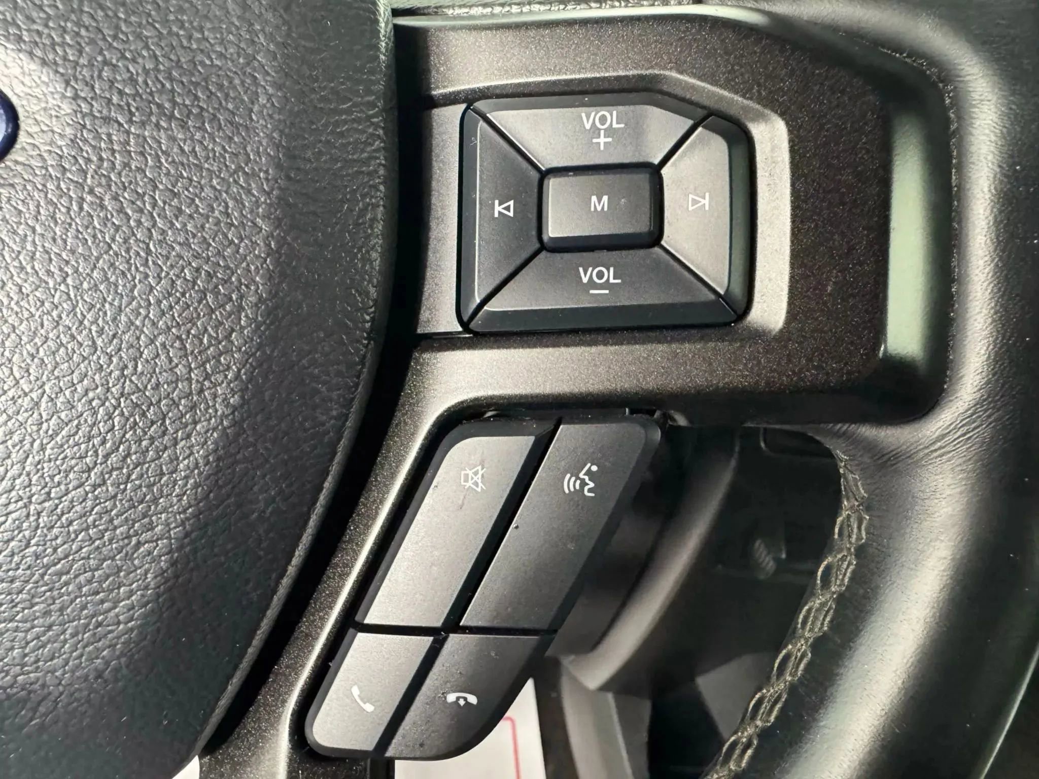 Used 2020 Ford Expedition Limited w/ Equipment Group 302A image 17