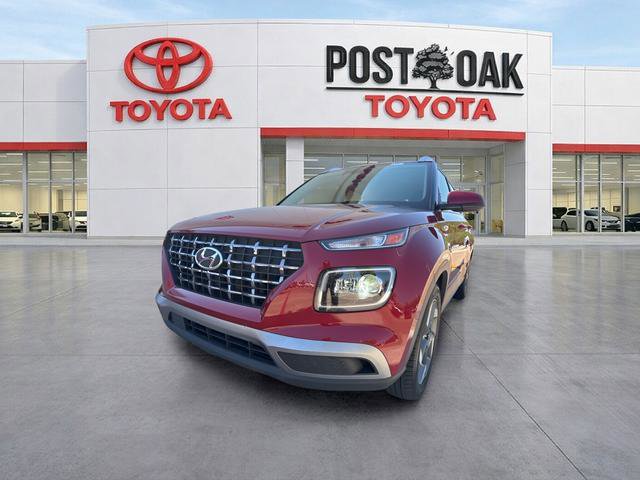 Used 2024 Hyundai Venue Limited image 11