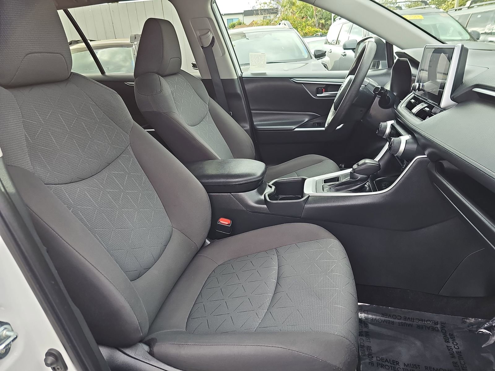 Used 2023 Toyota RAV4 XLE AWD/4WD image 10