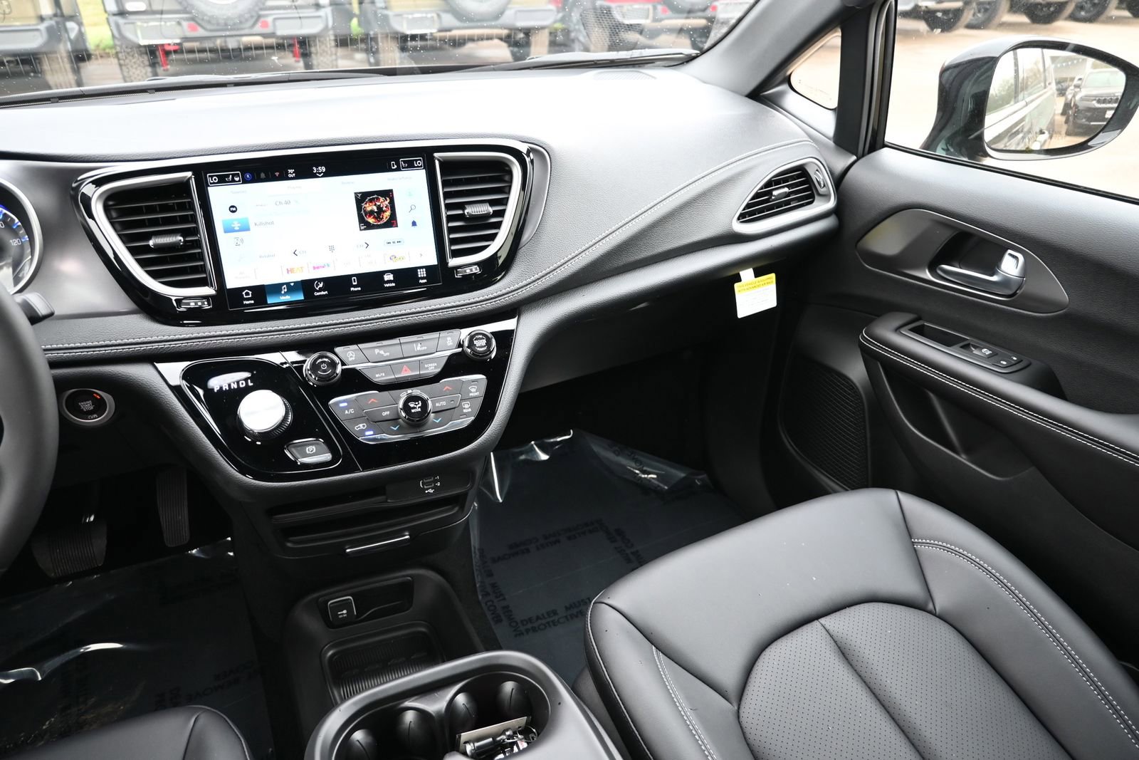 New 2026 Chrysler Pacifica Select image 17