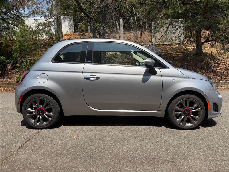 Used 2018 FIAT 500 Pop w/ Pop Cabrio Sport Package FWD image 8