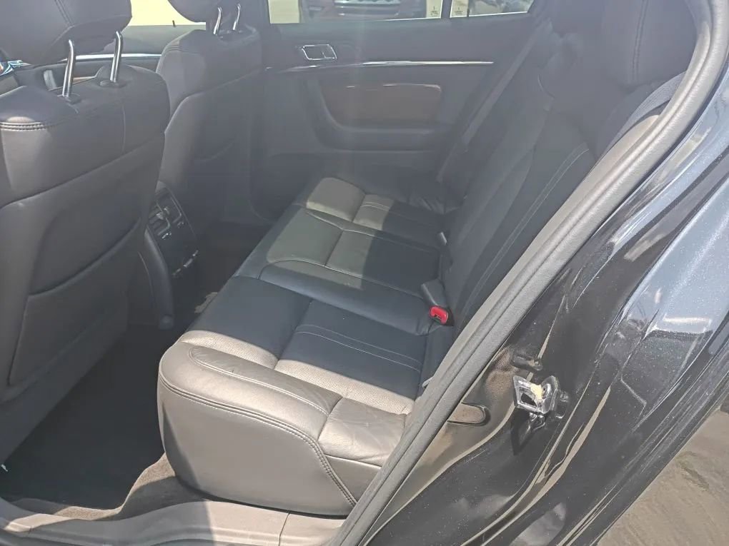 Used 2014 Lincoln MKS w/ Equipment Group 101A FWD image 19