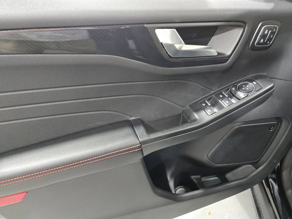New 2025 Ford Escape ST-Line Elite w/ Tech Pack #2 image 24