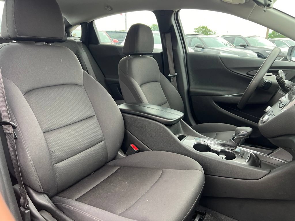 Used 2024 Chevrolet Malibu LT FWD image 36