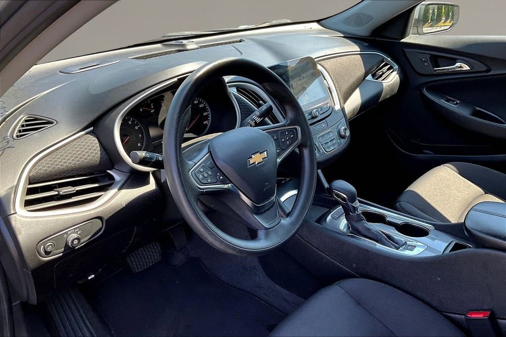 Used 2024 Chevrolet Malibu LT FWD image 14