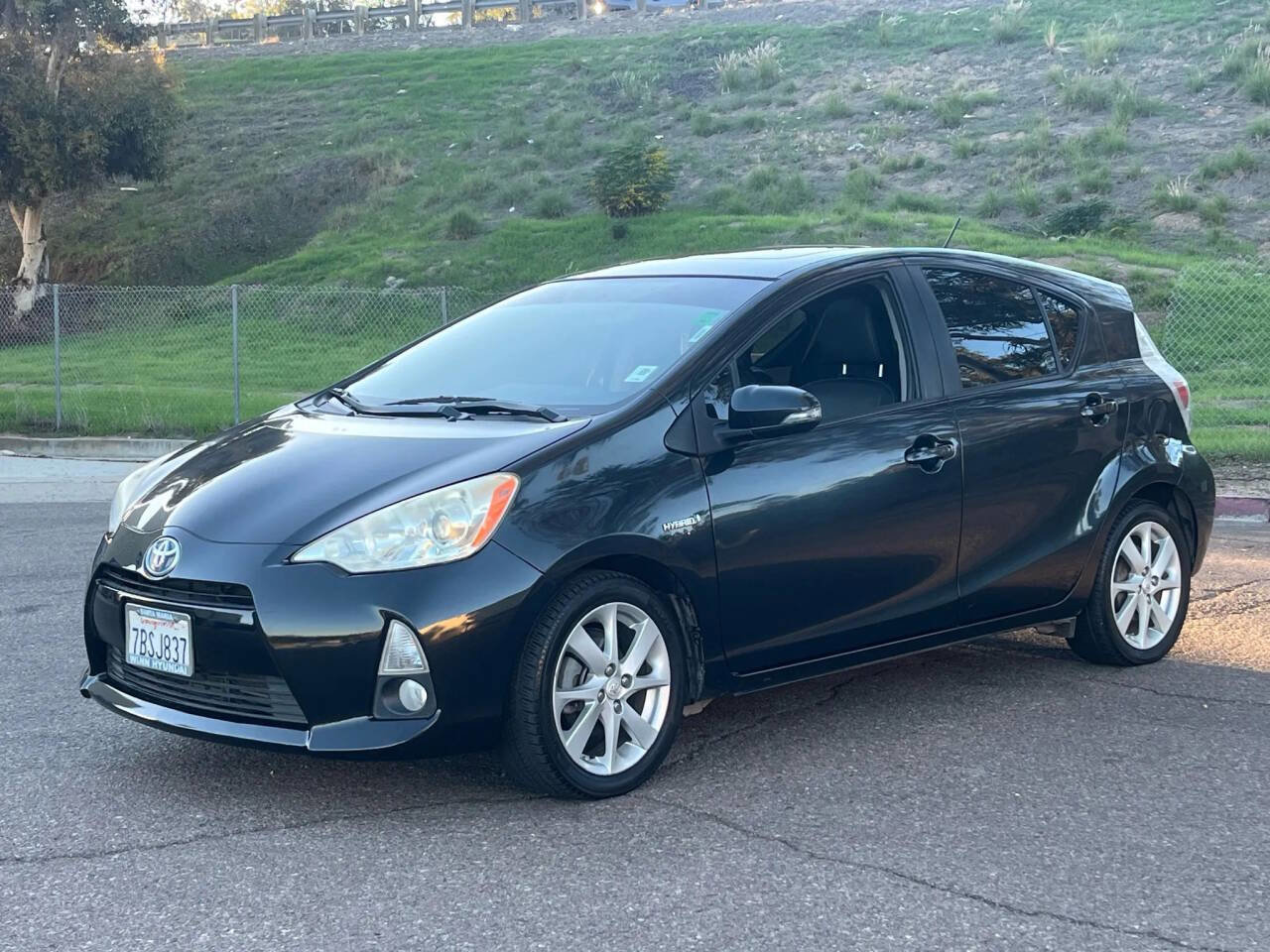 Used 2013 Toyota Prius C Four image 9