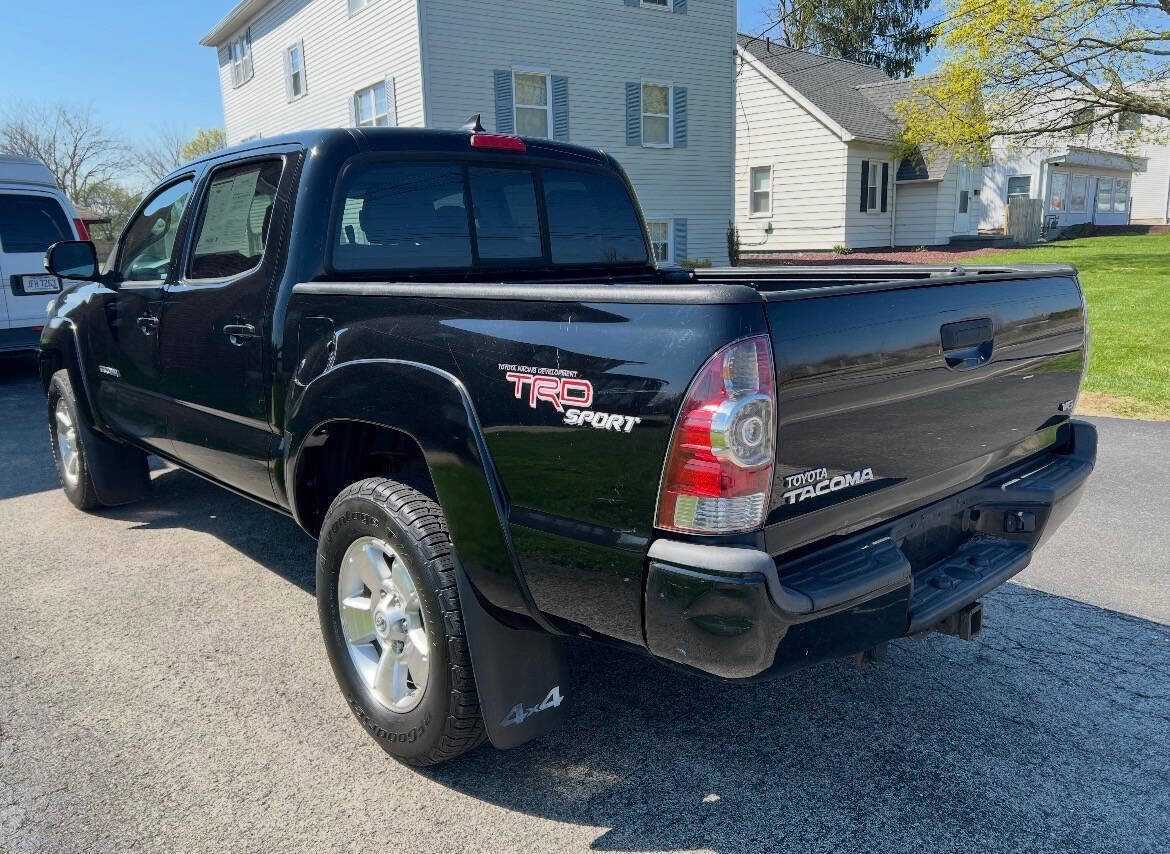 Used 2012 Toyota Tacoma 4x4 Double Cab w/ TRD Sport Pkg image 5