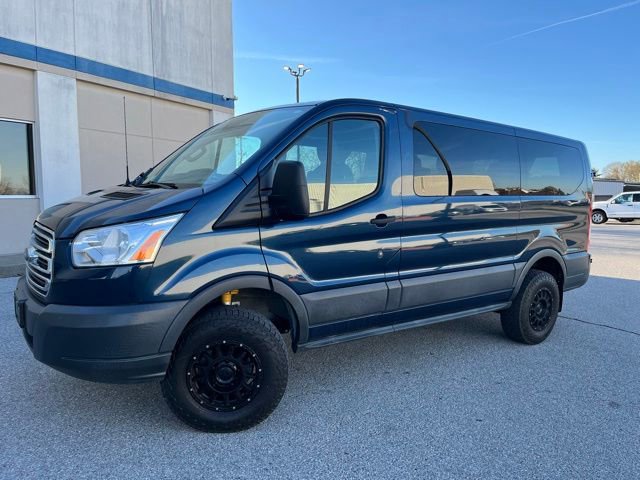 Used 2017 Ford Transit 150 XLT image 2