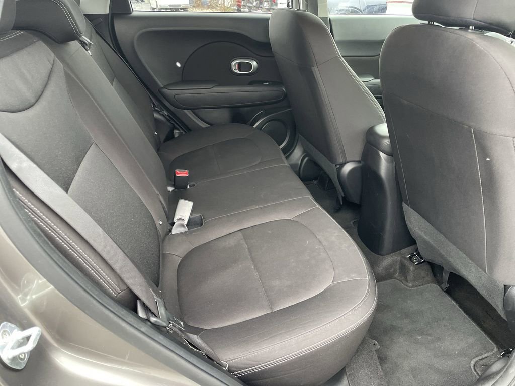 Used 2018 Kia Soul FWD image 21
