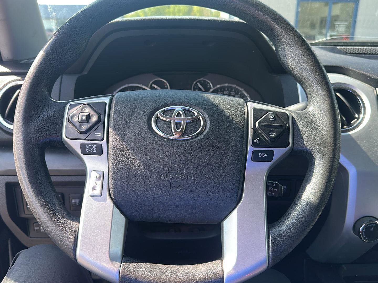 Used 2014 Toyota Tundra SR5 w/ SR5 Upgrade Package AWD/4WD image 16