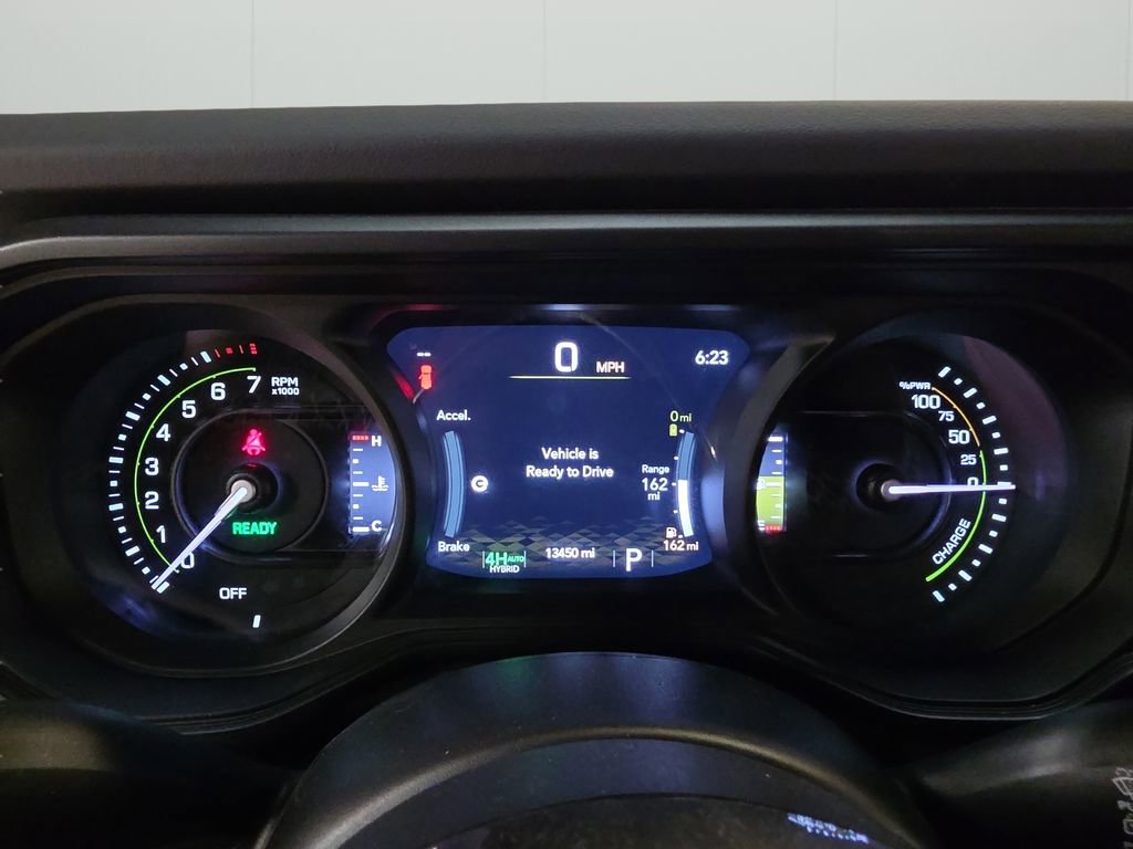 Certified 2025 Jeep Wrangler Unlimited Sahara w/ Safety Group image 14