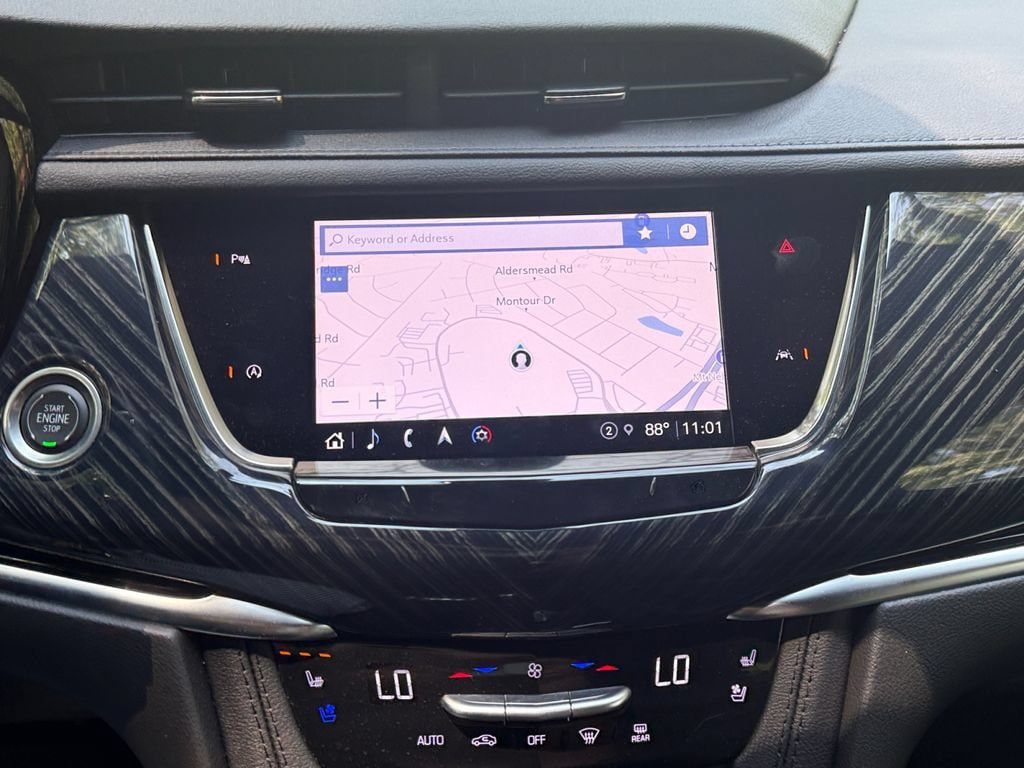 Used 2024 Cadillac XT6 Premium Luxury w/ LPO, Floor Liner Package FWD image 19