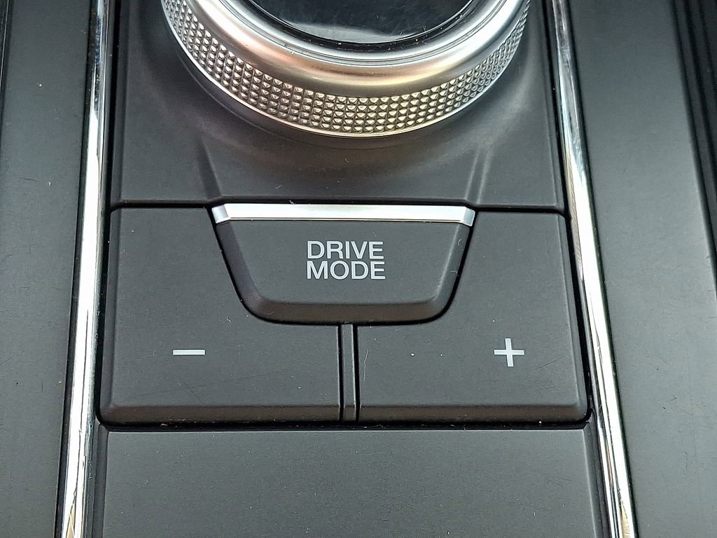 Used 2024 Ford Expedition Max XLT image 25