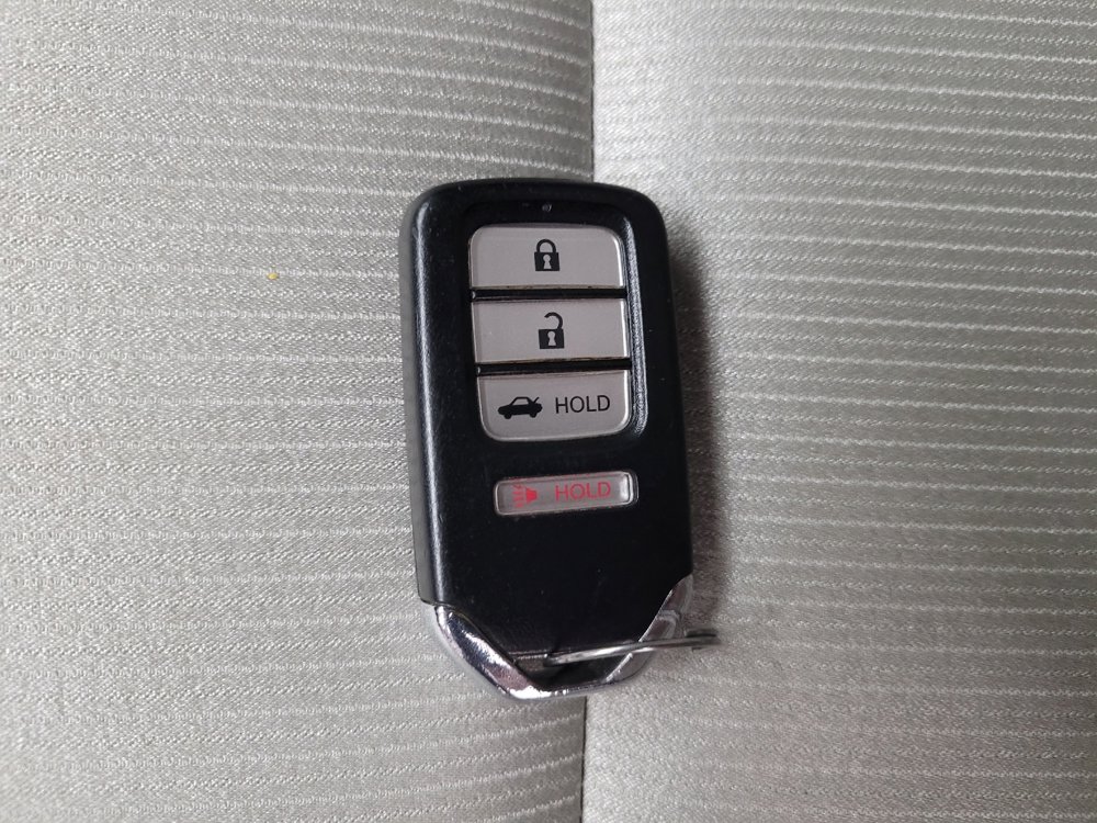 Used 2018 Honda Accord LX image 32