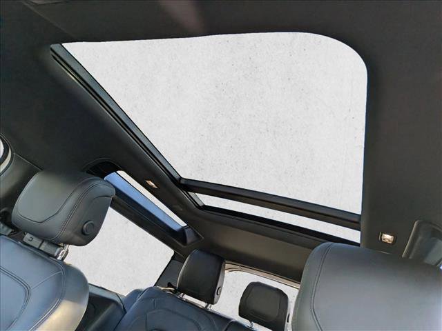 Certified 2023 Land Rover Defender 90 S image 16