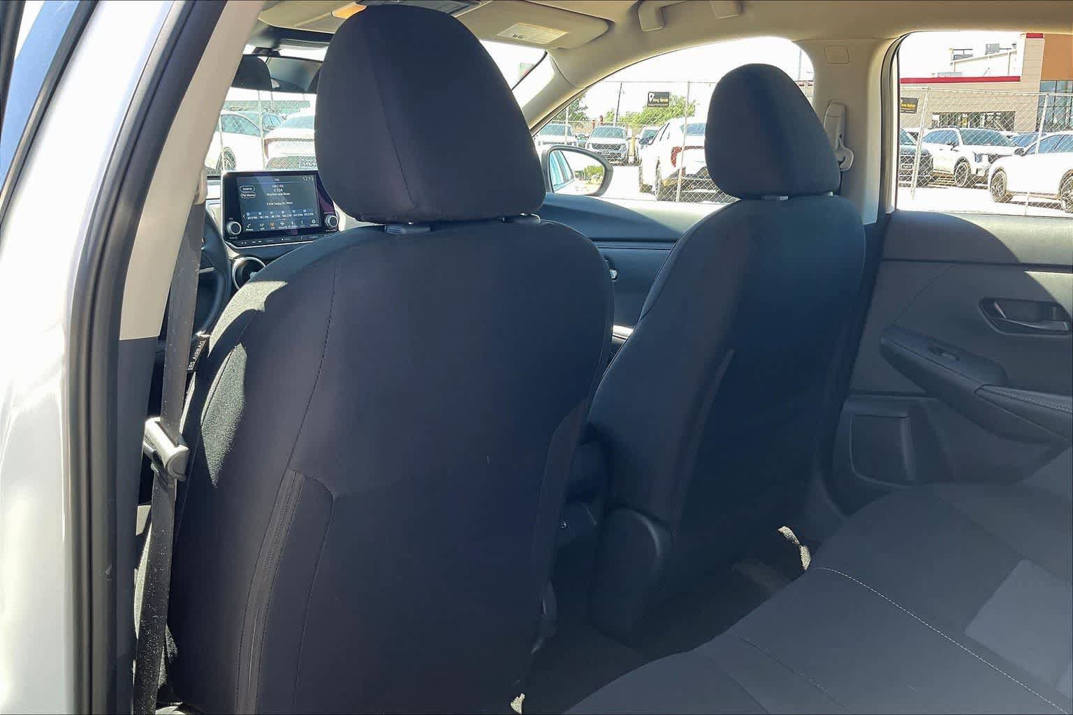 Used 2025 Nissan Sentra SV FWD image 12