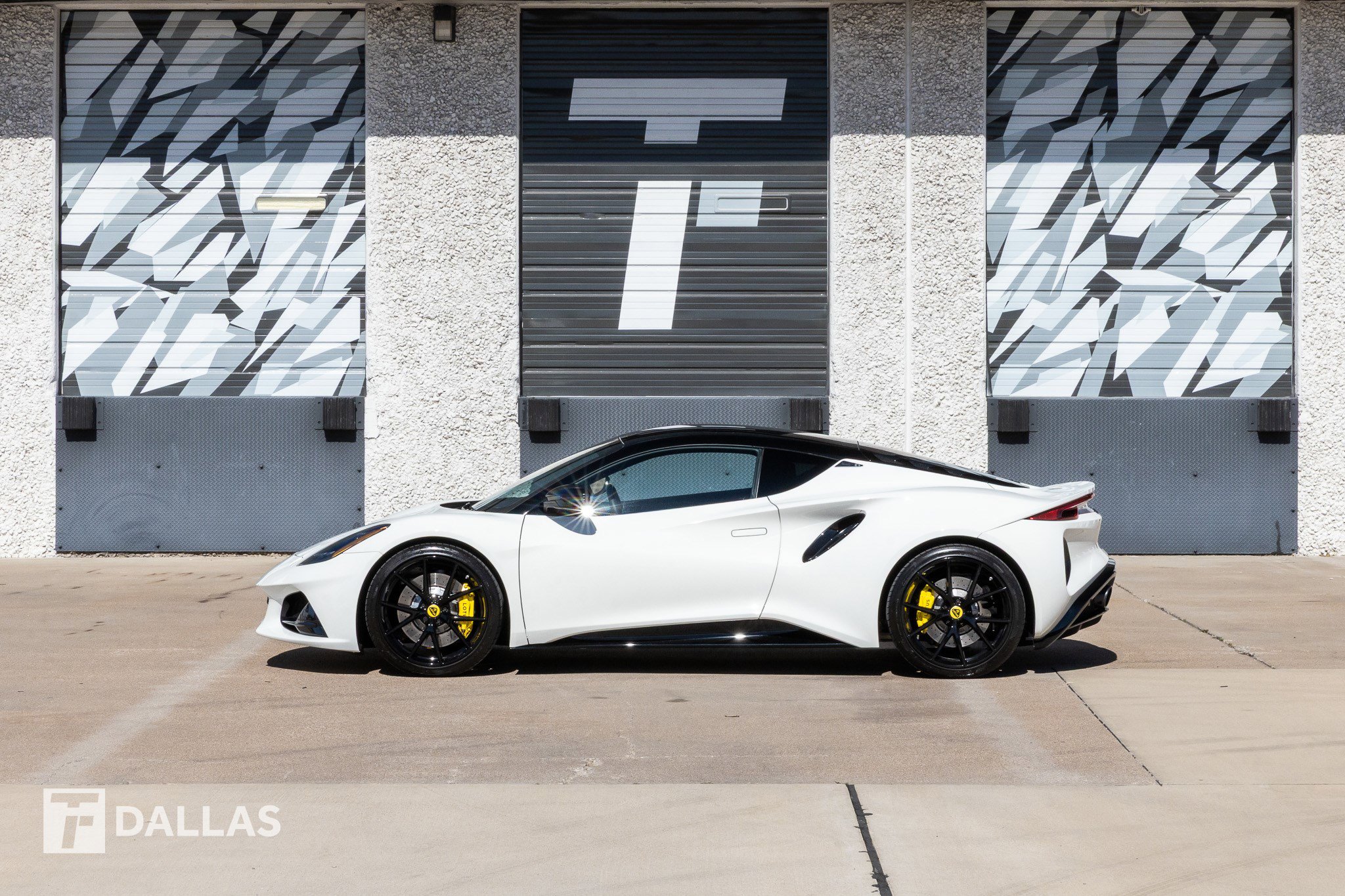 Used 2024 Lotus Emira First Edition image 7