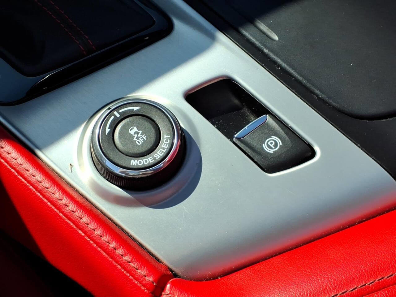 Used 2014 Chevrolet Corvette Stingray Convertible w/ 2LT Preferred Equipment Group image 15