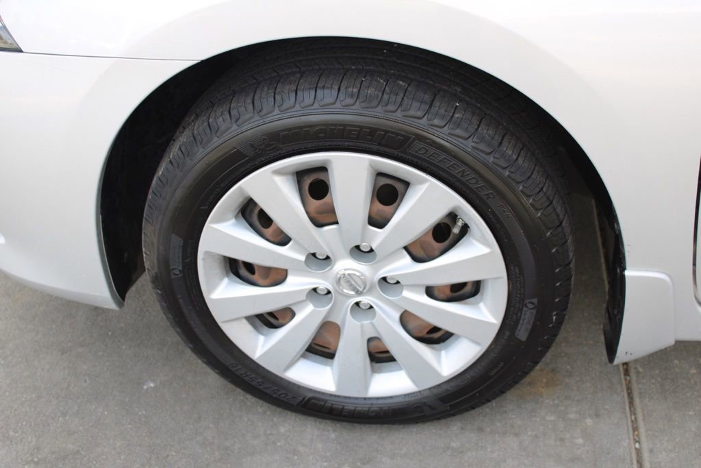 Used 2013 Nissan Sentra S image 11