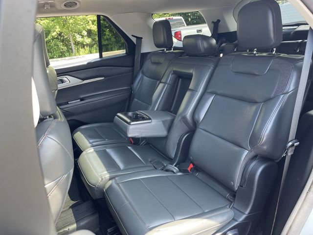 Used 2025 Ford Explorer Active w/ Active Comfort Package AWD/4WD image 25