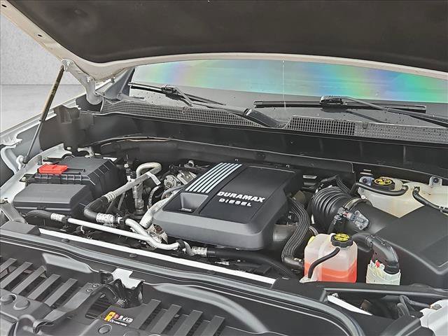Used 2023 Chevrolet Silverado 1500 High Country w/ Z71 Off-Road Package AWD/4WD image 23