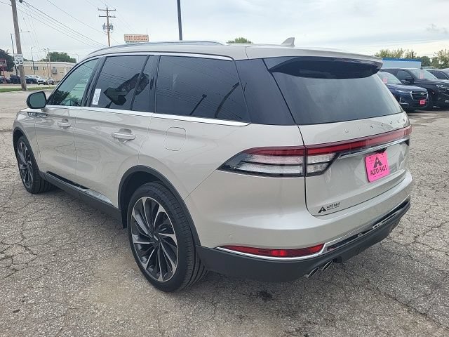 Used 2020 Lincoln Aviator Reserve w/ Equipment Group 202A AWD/4WD image 9