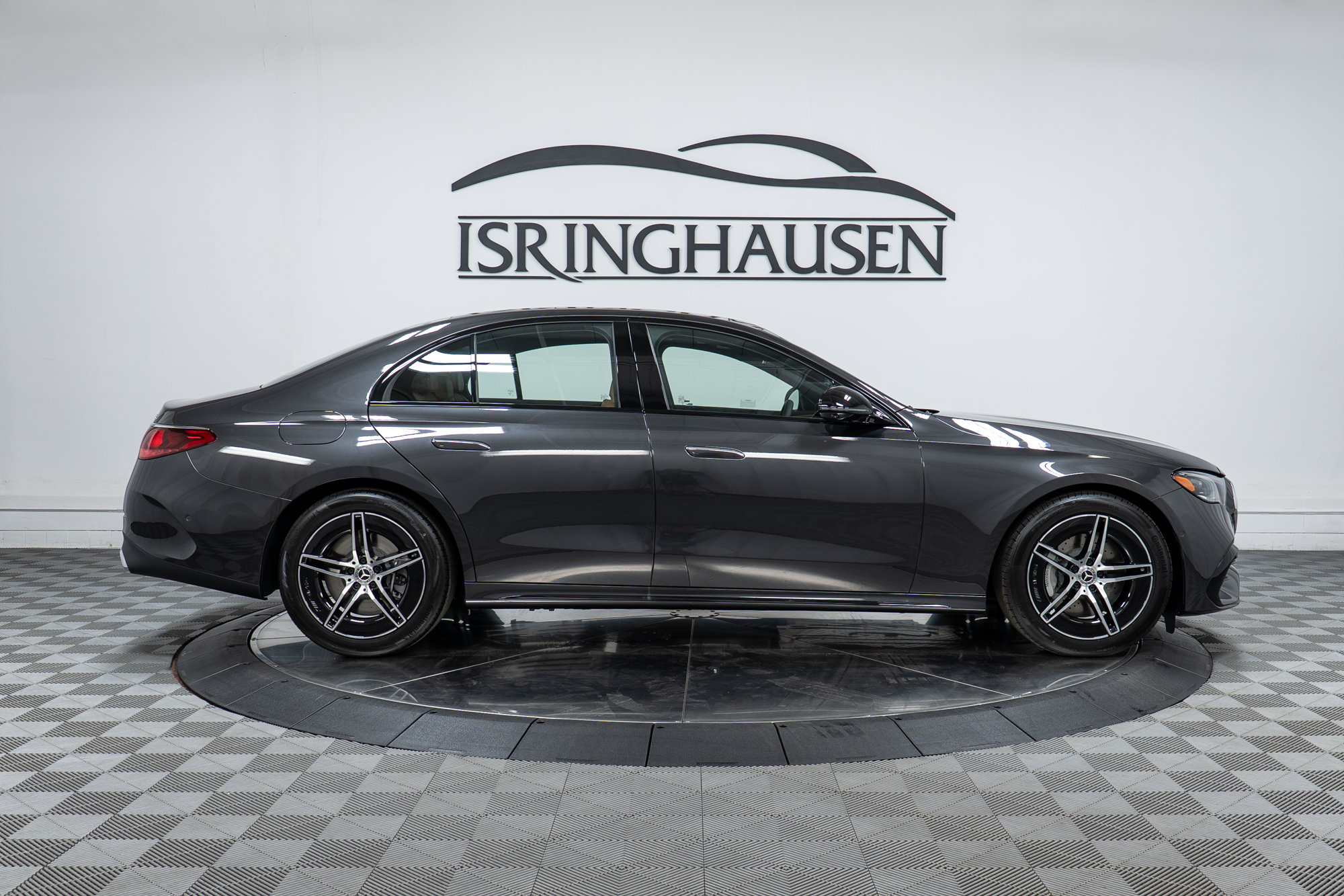 New 2026 Mercedes-Benz E 450 4MATIC Sedan image 4