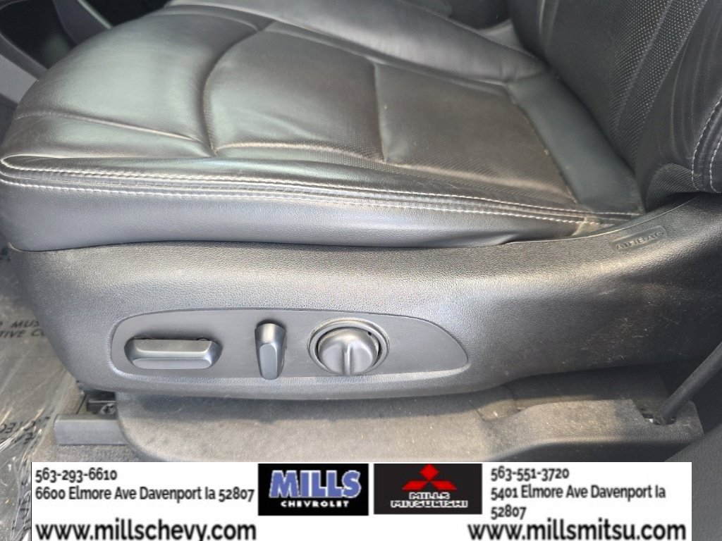 Used 2019 Buick Enclave Avenir w/ Avenir Technology Package AWD/4WD image 17