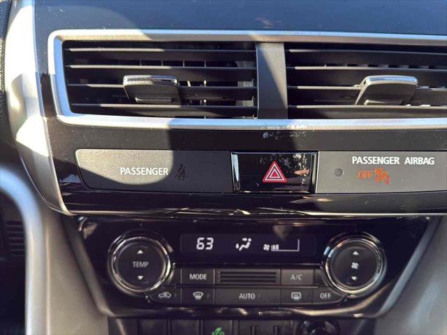 Used 2018 Mitsubishi Eclipse Cross LE image 19