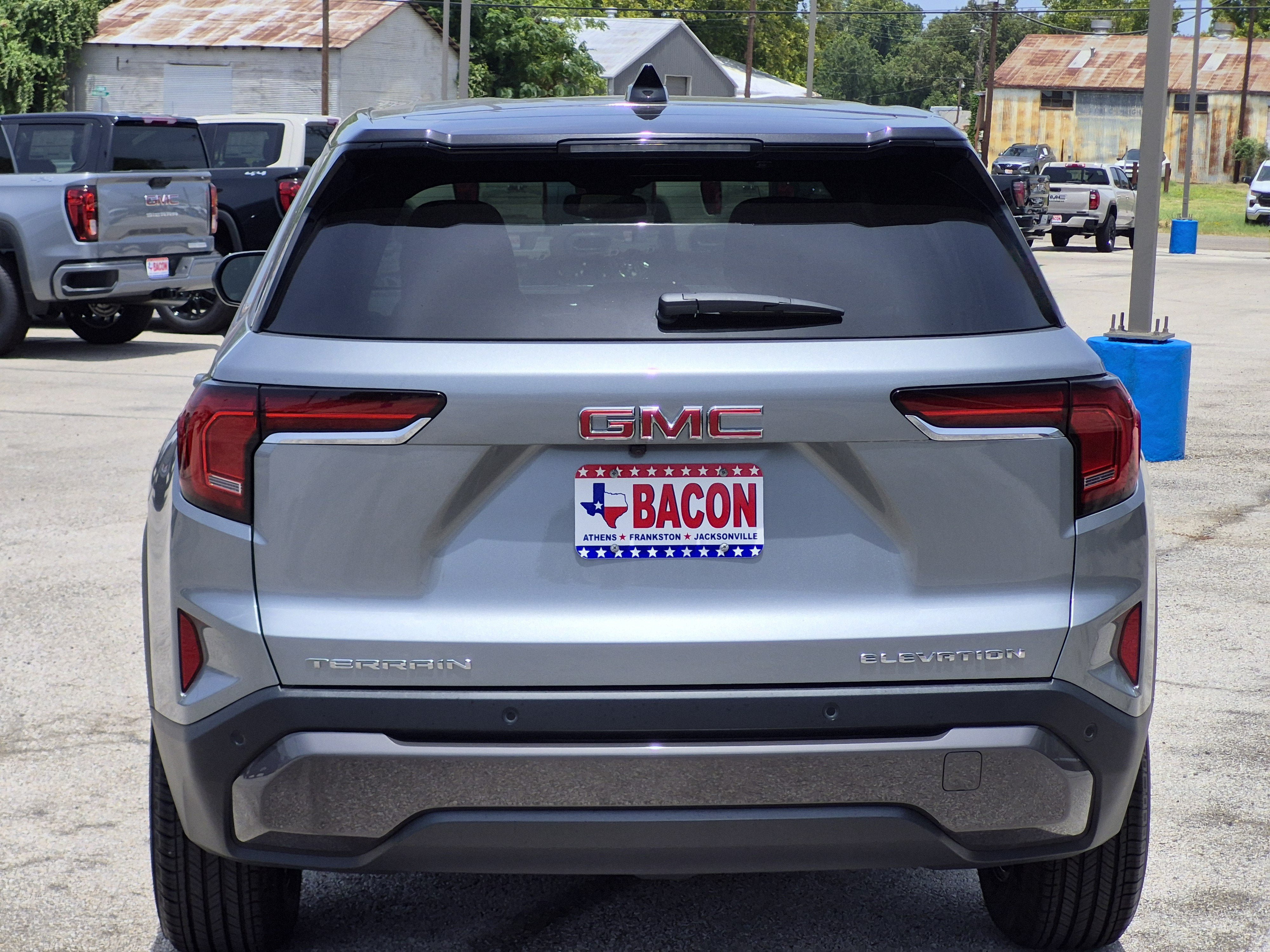 New 2026 GMC Terrain Elevation FWD image 4
