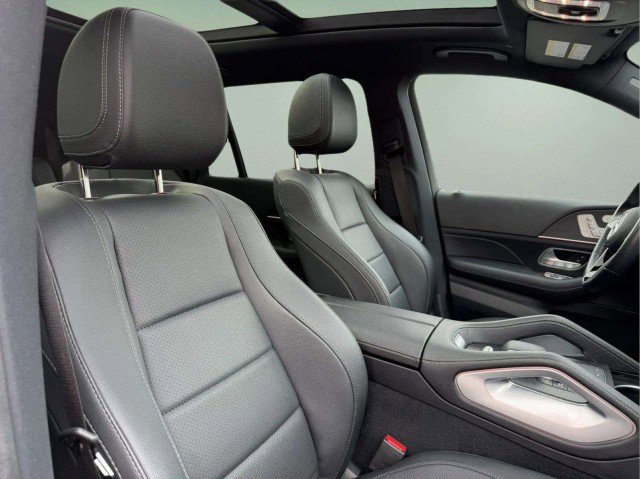 Certified 2024 Mercedes-Benz GLS 450 4MATIC image 28