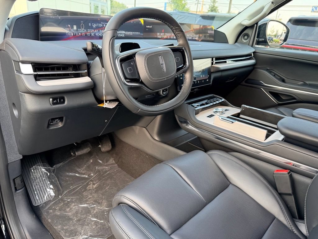 New 2027 Lincoln Navigator L Premier AWD/4WD image 23
