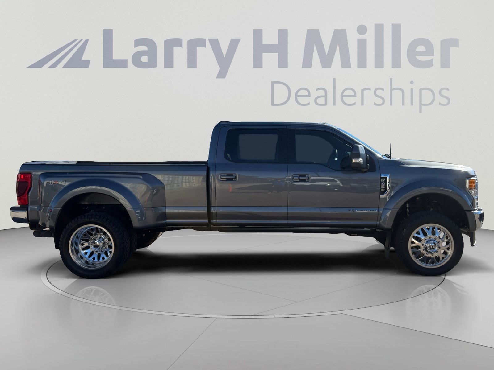 Used 2022 Ford F450 Lariat w/ Lariat Ultimate Package AWD/4WD image 6