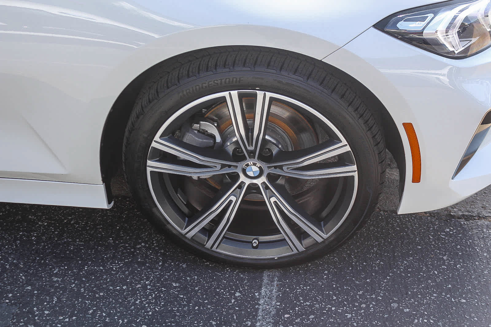 Used 2023 BMW 330i Sedan w/ Premium Package RWD image 9