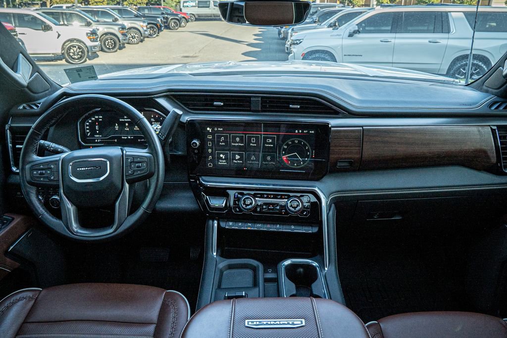 Used 2025 GMC Sierra 3500 Denali Ultimate image 13