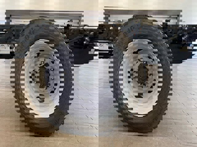 New 2024 Ford F550 4x4 Regular Cab Super Duty image 18