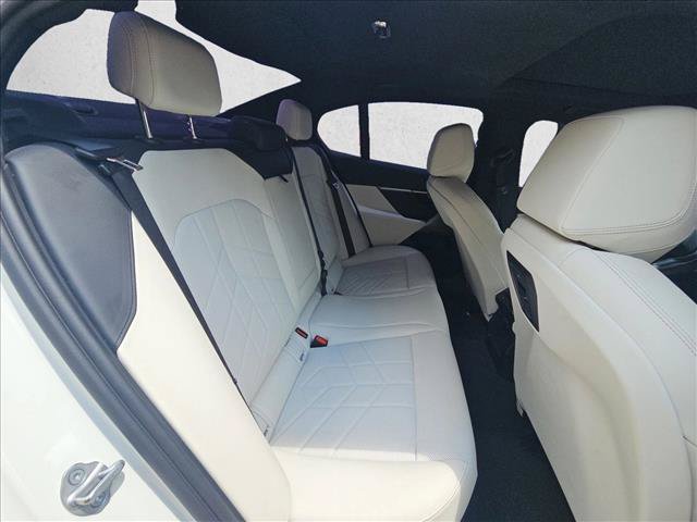 Used 2024 BMW i5 eDrive40i RWD image 17