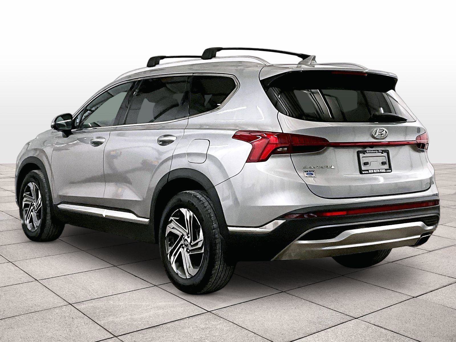 Used 2022 Hyundai Santa Fe SEL w/ Convenience + Premium Package FWD image 10