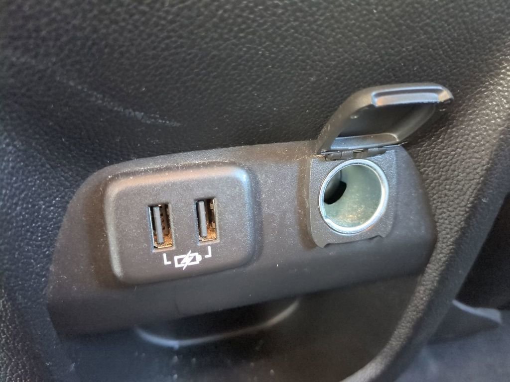 Used 2020 Chevrolet Colorado Z71 image 16