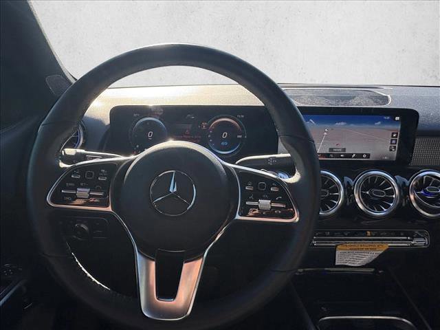 Certified 2023 Mercedes-Benz EQB 300 4MATIC image 18