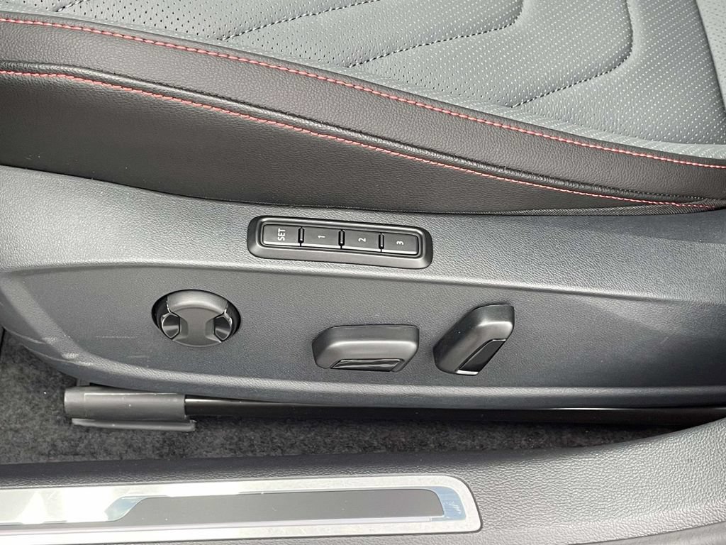 New 2026 Volkswagen Jetta GLI Autobahn FWD image 17